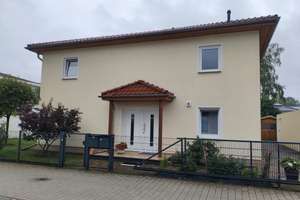 Einfamilienhaus mit Einliegerwohnung im Villenpark Groß Glienicke im Norden Potsdams – Die vollständige Adresse der Immobilie erhältst du vom Anbieter., 14476 Groß Glienicke, Potsdam – Vorschaubild 3