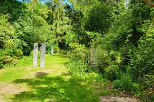Sehr weitläufiges sonniges Grundstück  in vorzüglicher Wannsee-Lage, 200 m² Wohn-Nutzfläche