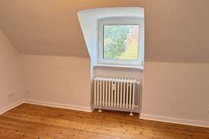 Gemütliche Dachgeschosswohnung – Verdieckstraße 38, 24149 Neumühlen-Dietrichsdorf, Kiel – Vorschaubild 3