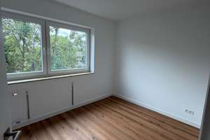+++LICHTDURCHFLUTET UND RHEINBLICK +++ – Essenberger Str. 285, 47059 Neuenkamp, Duisburg – Vorschaubild 4