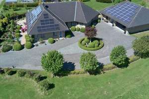 Exklusiver Bungalow in Schaalby (OT Moldenit) - Energie A+, PV-Anlagen, Geothermie - Provisionsfrei – Die vollständige Adresse der Immobilie erhältst du vom Anbieter., 24882 Schaalby – Vorschaubild 1