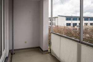 Wunderschöne zwei Zimmer Wohnung mit Balkon und TG Stellplatz – Lily-Braun-Weg 7, 80637 Oberwiesenfeld, München – Vorschaubild 15