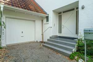 KN-Dettingen: Freistehendes Einfamilienhaus mit Garten, Garage und Einliegerbereich - frei 01.09.26 – Die vollständige Adresse der Immobilie erhältst du vom Anbieter., 78465 Dettingen, Konstanz – Vorschaubild 5