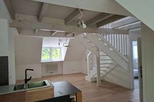 Hochwertige 1-Zimmer-Maisonette-Wohnung in HH-Stellingen