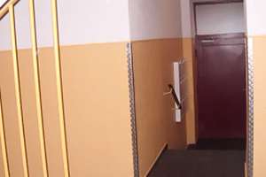 HAUS SUCHT HAUSMEISTER: DU-Altstadt, Helle 2-ZiKüDB + EINBAUKÜCHE , Laubengang als ERSATZ-BALKON  – Ulrichstaße 16, 47057 Altstadt, Duisburg – Vorschaubild 3