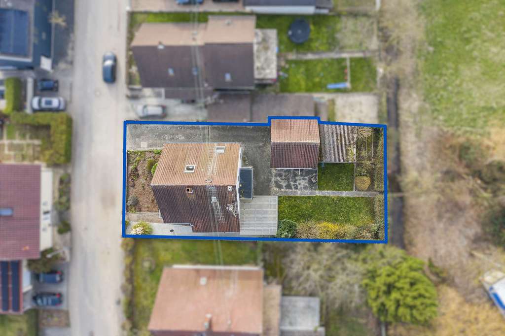 Immobilie in Lustadt - Solides Einfamilienhaus mit Garten, großer Garage und Entwicklungspotenzial - Bild 4