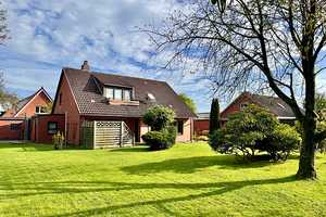 Ihr neues Zuhause: Großzügiges Wohnhaus mit Garage in ruhiger Wohngegend von Wesselburen – Dithmarschen (Kreis) – Vorschaubild 3