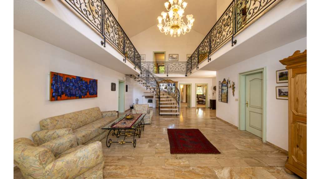 Immobilie in Mindelheim - Wohnen mit Perspektive: Viel Platz für Familie, Gäste und Ihre Pläne - Bild 3