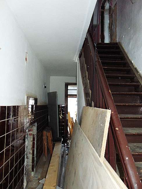 Entkerntes Wohn- und Geschäftshaus mit großem Potenzial – bereit für visionären Wiederaufbau, Rhein Erft Kreis – Bild 2