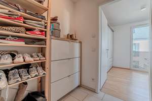Moderne, bezugsfreie 4-Zimmer mit hochwertiger Ausstattung, Westbalkon und zwei Bädern – Die vollständige Adresse der Immobilie erhältst du vom Anbieter., 81829 Trudering-Riem (Ortsteil), München – Vorschaubild 10