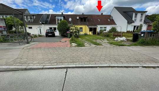 Bild von Erwecken Sie das Potenzial auf ca. 110m² ! Sanierungsbedürftiges RMH mit eigenem Garten in Hamburg