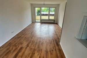 Stilvoll wohnen mit Gestaltungsspielraum – Sanierte 4-Zimmer-Wohnung mit Loggia – Die vollständige Adresse der Immobilie erhältst du vom Anbieter., 76227 Durlach, Karlsruhe – Vorschaubild 4