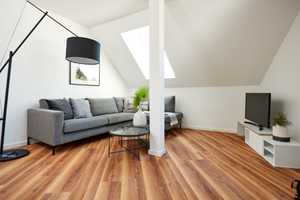 Möbliertes 2 Zi. -Apartment mit Balkon, Klimaanlage, Nebenkosten alles inklusive – Gertrudisplatz 1, 40229 Düsseldorf – Vorschaubild 4