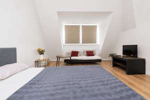 3-4 Zimmer Dachgeschosswohnung mit Balkon und Fahrstuhl – 10587 Charlottenburg, Berlin – Vorschaubild 19