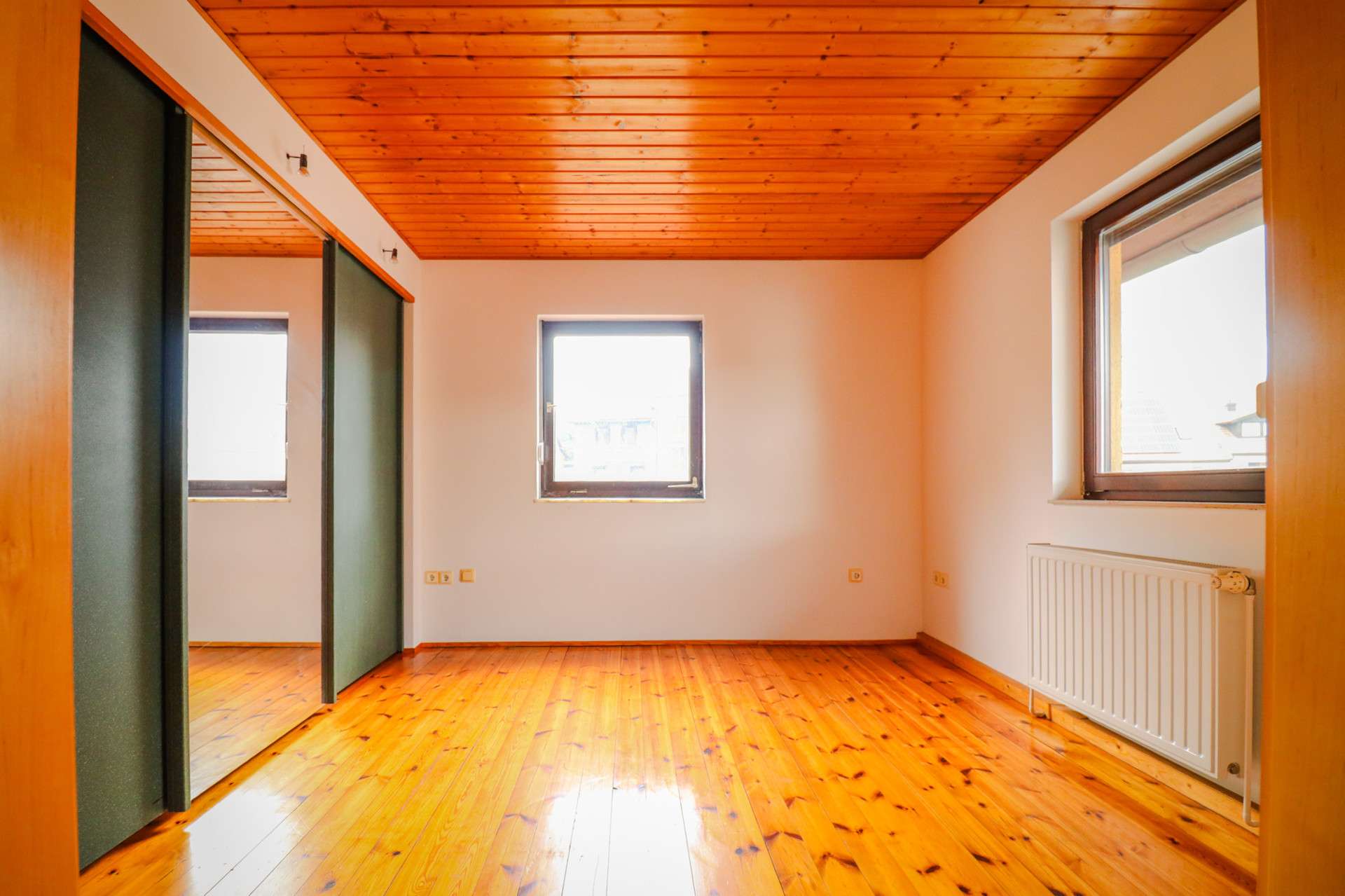 Immobilie in Ermershausen - Familientraum auf dem Land - Unendlich viel Platz für Hobby, Arbeit und Selbstverwirklichung - Bild 6