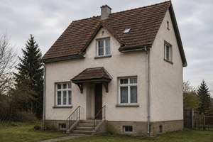 Freistehendes großes Haus mit schönem Garten