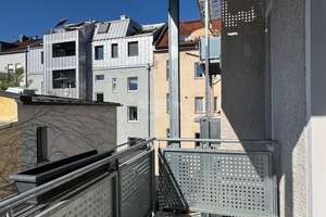 Helle 4-Zimmer-Altbauwohnung mit Balkon in Neuhausen – Die vollständige Adresse der Immobilie erhältst du vom Anbieter., 80634 Neuhausen, München – Vorschaubild 12