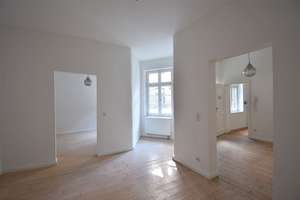 Mit Charme in D-Altstadt! Renoviertes Stadthaus im Hinterhof zu vermieten  – 40213 Altstadt, Düsseldorf – Vorschaubild 4