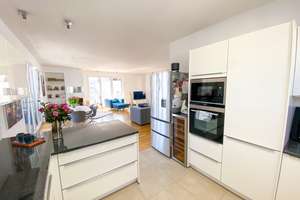 Exklusive Penthouse-Maisonette-Wohnung mit toller Dachterrasse! – Die vollständige Adresse der Immobilie erhältst du vom Anbieter., 65189 Südost, Wiesbaden – Vorschaubild 6
