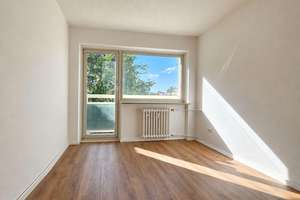 Frisch renovierte 3,5-Zimmer-Wohnung mit Balkonen in Laim – 80687 Sankt Ulrich, München – Vorschaubild 7