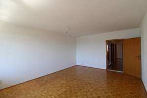 Traumhafter Alpenblick! Helle 3-Zi.-Wohnung mit Loggia & Stellplatz in Neuhausen  – Leonrodstrasse 62, 80636 Alte Kaserne, München – Vorschaubild 7