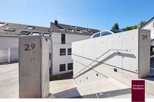 Außergewöhnliche 7-Zi.-Mais.-Whng. mit ca. 223 m² Wfl., Terrasse, großem Balkon & eigenem Garten +++ – Parasolstraße 31, 70599 Schönberg, Stuttgart – Vorschaubild 4