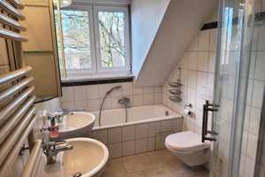 Klein, aber mein: 3,5 Zimmer Quattrohaus mit sonnigem Garten – Fürstenfeldbruck (Kreis) – Vorschaubild 13
