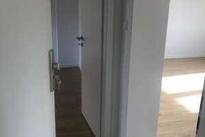 Modernisierte 2-Zimmer-Wohnung in Bockenheim – 60487 Bockenheim, Frankfurt am Main – Vorschaubild 1