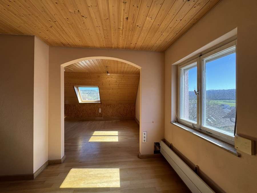 Immobilie in Mühlacker - Weinbergblick! 1- oder 2-Familienhaus in aussichtsreicher Lage - Bild 8