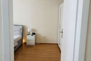 Bright 2-Room Apartment in Aachen — Partially Furnished, Available 01.11.2026 – Oppenhoffallee 64, 52066 Frankenberg, Aachen – Vorschaubild 5