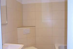 Sanierte Kapitalanlage (mit TG) und Swimming Pool, in Lörick ! – 40547 Lörick, Düsseldorf – Vorschaubild 5