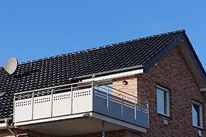 Helle 3-Zimmer-DG-Wohnung mit Balkon, Energie-Effizienthaus  Kfw55