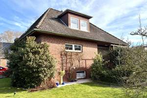 Massiv - tolles Grundstück - zum Renovieren!