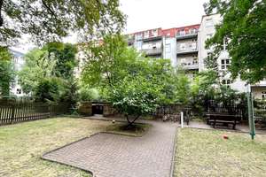 Top aufgestellt mit dieser Wohnung: 3 Zimmer, Aufzug, Balkon, Fernwärme, solides Denkmalobjekt! – Die vollständige Adresse der Immobilie erhältst du vom Anbieter., 1307 Johannstadt-Nord, Dresden – Vorschaubild 4