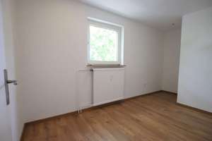 Alltagstaugliche 3-Zimmer-Wohnung in Bremen Kirchhuchting – Neuer Damm 36, 28259 Kirchhuchting, Bremen – Vorschaubild 3
