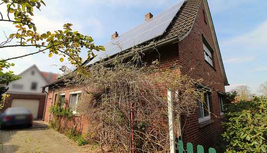 Bild von Energetisch modernisiertes Ein.- bzw. Zweifamilienhaus in ruhiger Lage, kurz vor Papenburg!