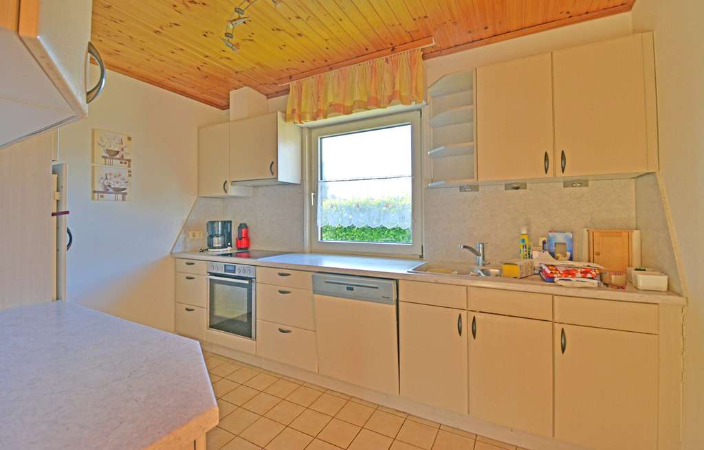 Immobilie in Fuldatal - Großes Okal Fertighaus auf 1075 m² Grdst. Top-Lage Fuldatal - Bild 4