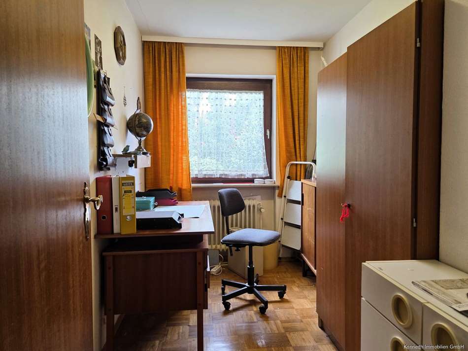 Praktisches Büro für's Homeoff
