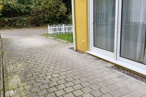 Nachhaltig wohnen: Modernes Zuhause, Baujahr 2017 und A+ Energieausweis 🌱 in ruhiger Stadtrandlage – Zur Winterhelle 25, 66869 Kusel – Vorschaubild 3