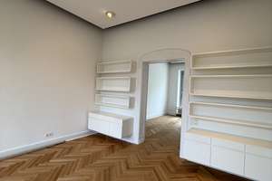 ***SCHMUCKSTÜCK IN HISTORISCHER VILLA IM ZOOVIERTEL***MIT EINBAUKÜCHE, VIELEN EINBAUTEN & BALKON*** – Freytagstraße 49, 40237 Düsseltal, Düsseldorf – Vorschaubild 1