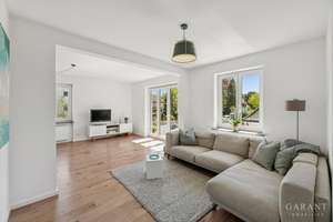 München-Hadern: Neuwertige 3,5 Zimmer-Wohnung mit zwei Balkonen, Garten & Wärmepumpe. – Die vollständige Adresse der Immobilie erhältst du vom Anbieter., 80689 Blumenau, München – Vorschaubild 1