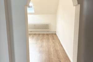 Altbau 4 Zimmer Dachgeschosswohnung im Gründerzeitviertel in Mönchengladbach – Die vollständige Adresse der Immobilie erhältst du vom Anbieter., 41061 Gladbach, Mönchengladbach – Vorschaubild 20