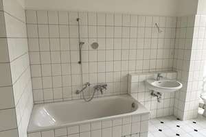 Anmieten und 500 EUR WM-Prämiengutschein sichern! Stilvolle 2-Zimmer-Wohnung in Duisburg Ruhrort – Krusestraße 5, 47119 Ruhrort, Duisburg – Vorschaubild 4