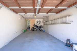 Außergewöhnliche Architektenvilla mit Schwimmbad in bester Wohnlage! – Kelheim (Kreis) – Vorschaubild 37