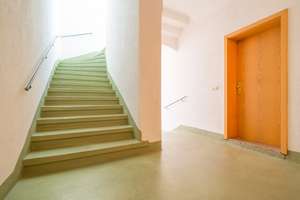 schöne 2-RW*Altbaucharm* Bad mit Fenster und Wanne und WMA* zentrumsnah* kostenfreie PKW-Stellplätze – Chamissostraße 1, 1157 Cotta (Stadtteil), Dresden – Vorschaubild 3