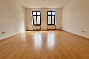 Aktuell in RENOVIERUNG -- Familien-Whg. mit 2 Bädern & Balkon !! – Barbarossastraße 23, 9112 Kaßberg, Chemnitz – Vorschaubild 2