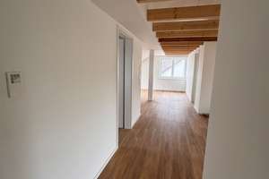Exklusiver Erstbezug: Neue 3 ZKB DG-Wohnung (KfW 40) mit Balkon, EBK & Stellplatz in BI-Brake – Nadefeld 13, 33729 Heepen, Bielefeld – Vorschaubild 6