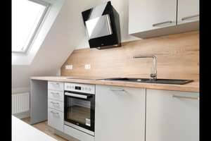 Exklusive 2-Zimmer-DG-Wohnung mit EBK in Hannover – Bronsartstr. 40, 30161 List, Hannover – Vorschaubild 3