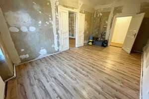 Renovierungsbedürftige 4-Zimmer-Wohnung – Gestalten Sie Ihr Traumzuhause! – Putlitzstr. 14, 10551 Moabit, Berlin – Vorschaubild 3