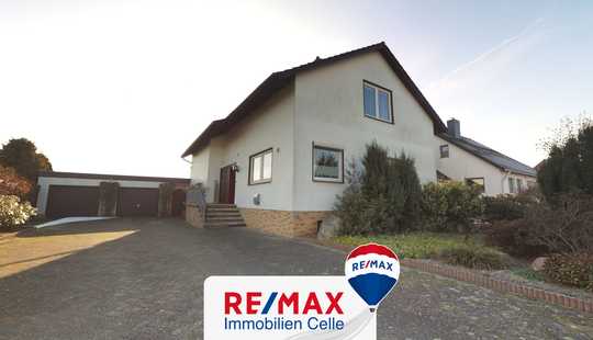 Bild von Einfamilienhaus auf großem Grundstück! (TJ-1020-151)